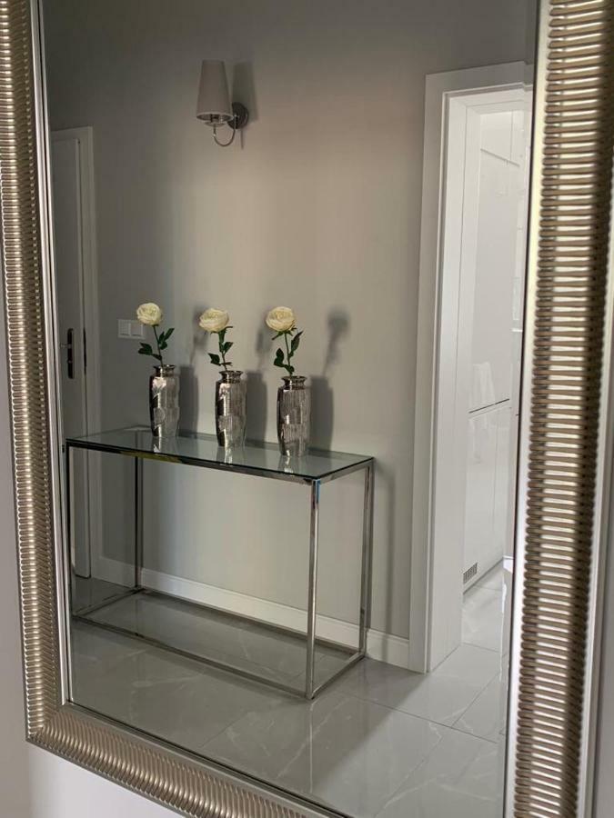 Luksusowy Apartament Dla 6 Osob - 90 M2 Swinoujscie Bagian luar foto