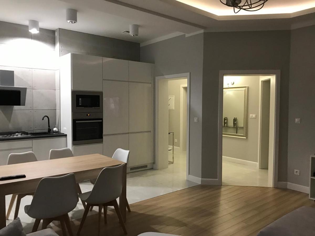 Luksusowy Apartament Dla 6 Osob - 90 M2 Swinoujscie Bagian luar foto